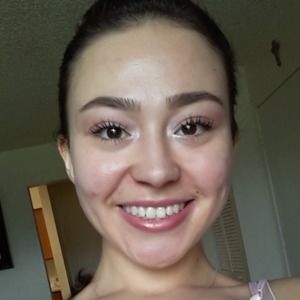 Meet your Posher, Casandra